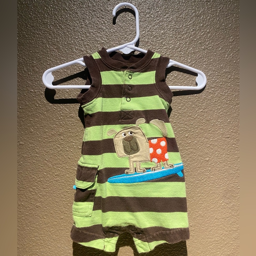 Carter's Striped, shorts/tank Newborn Romper 🍼